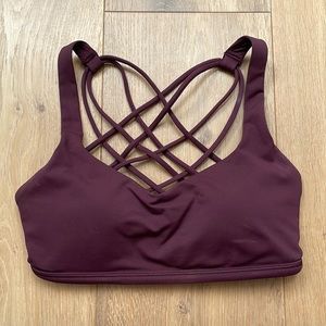 Lululemon “free to be wild” sports bra !
